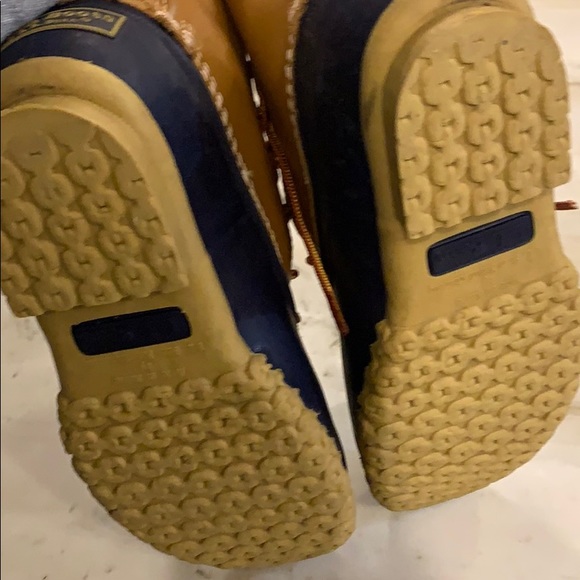 LL Bean Women’s Duck Boots - Picture 5 of 6